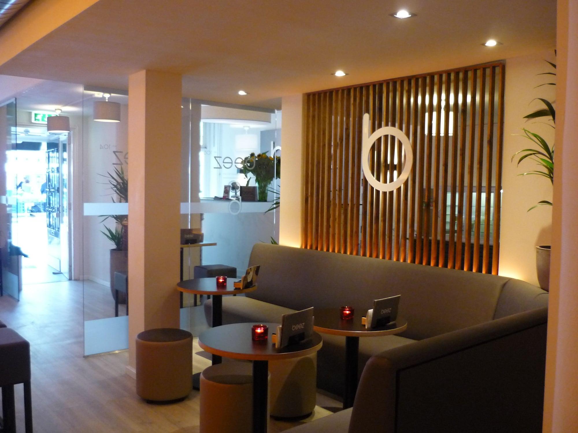 Hotel Beez Maastricht Bagian luar foto