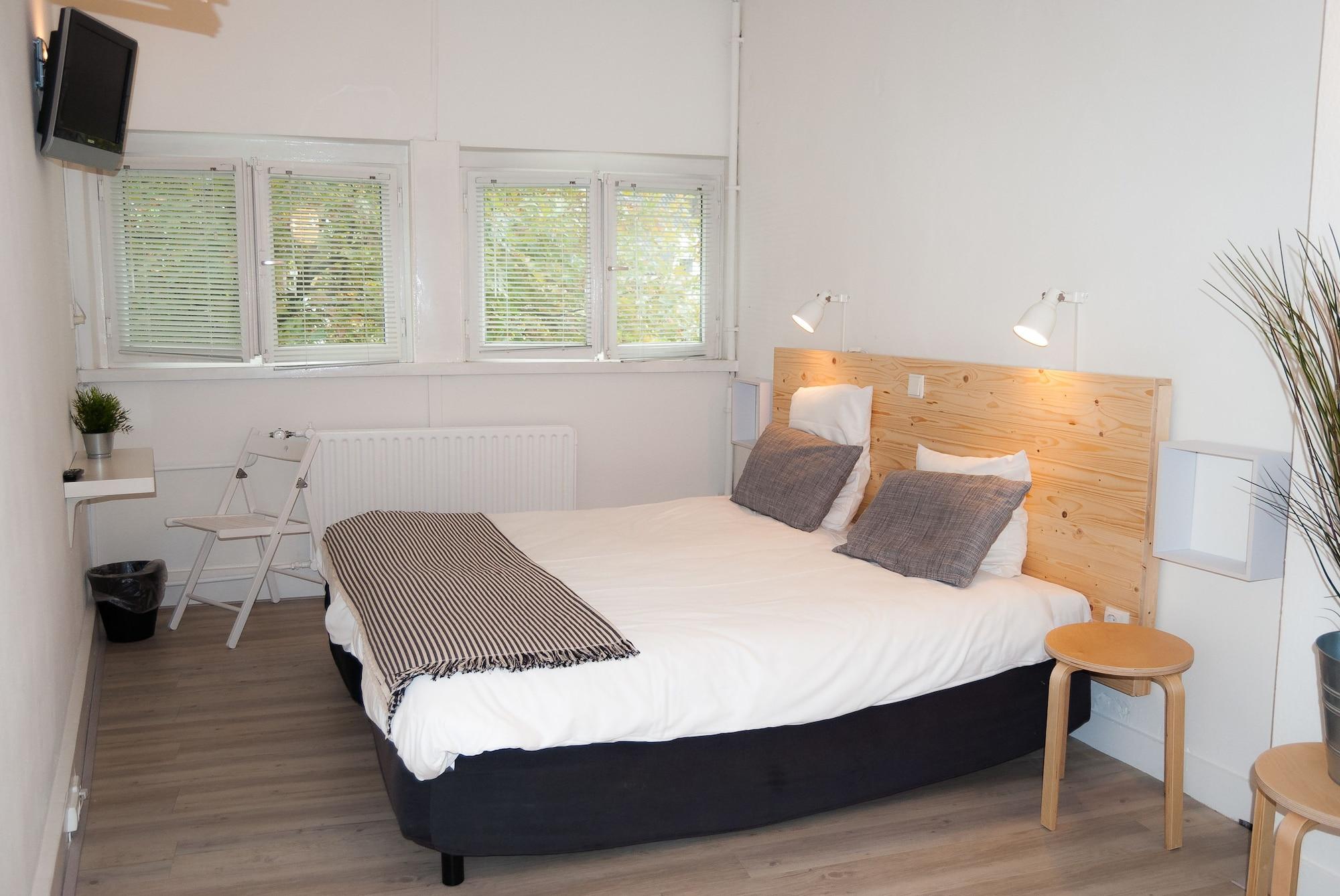 Hotel Beez Maastricht Bagian luar foto