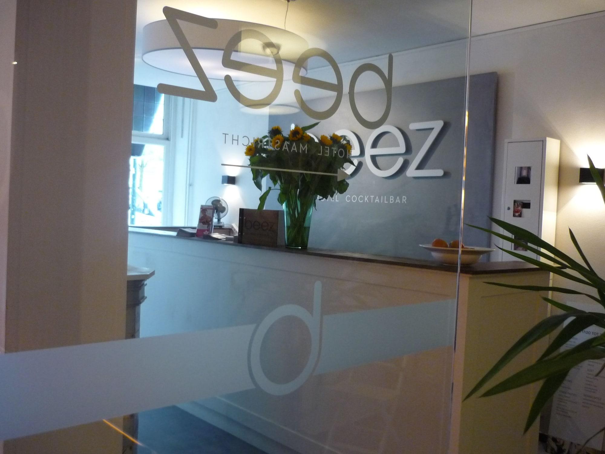 Hotel Beez Maastricht Bagian luar foto