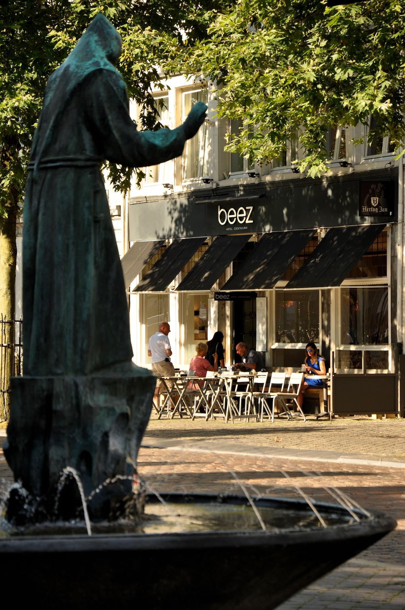 Hotel Beez Maastricht Bagian luar foto