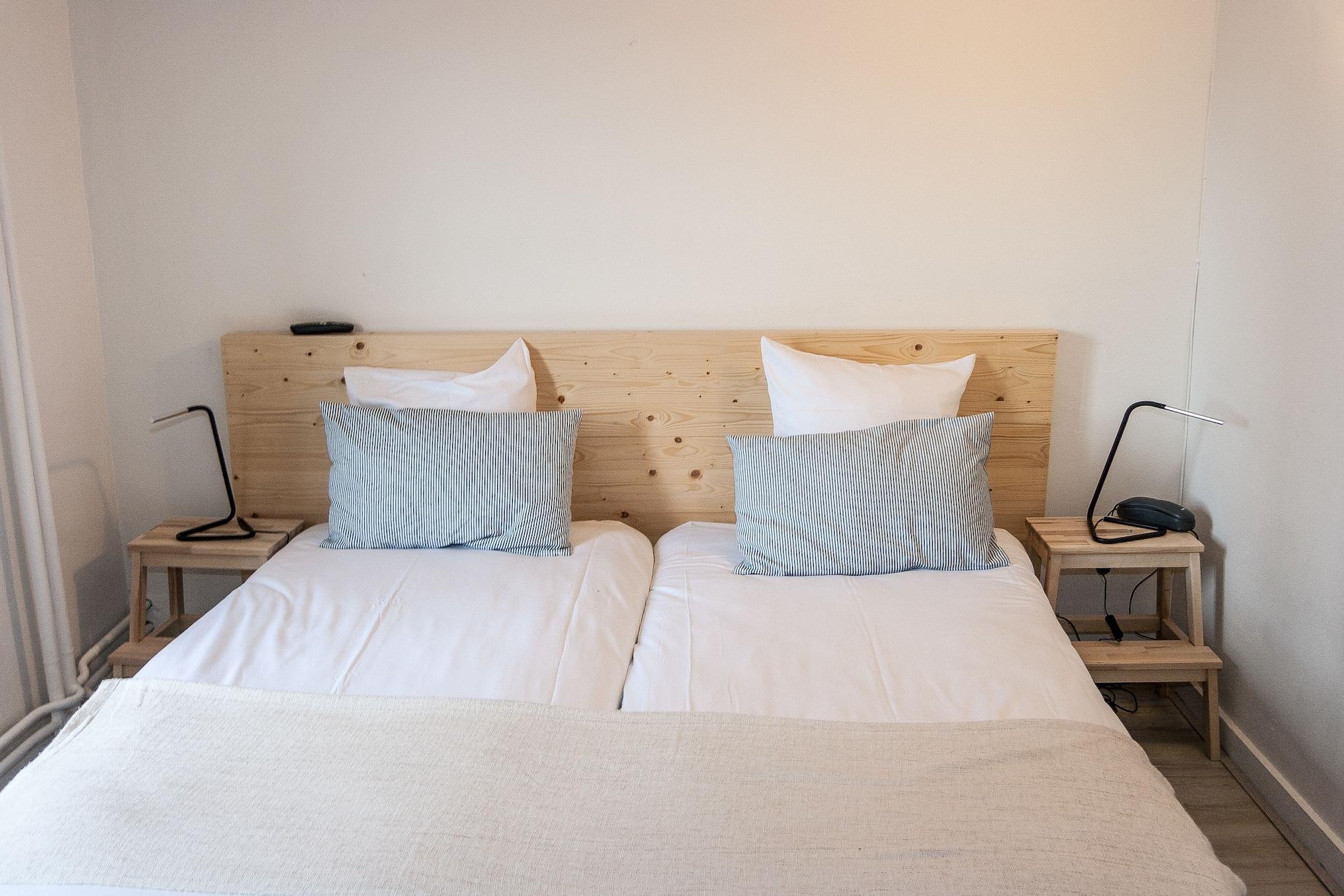 Hotel Beez Maastricht Bagian luar foto