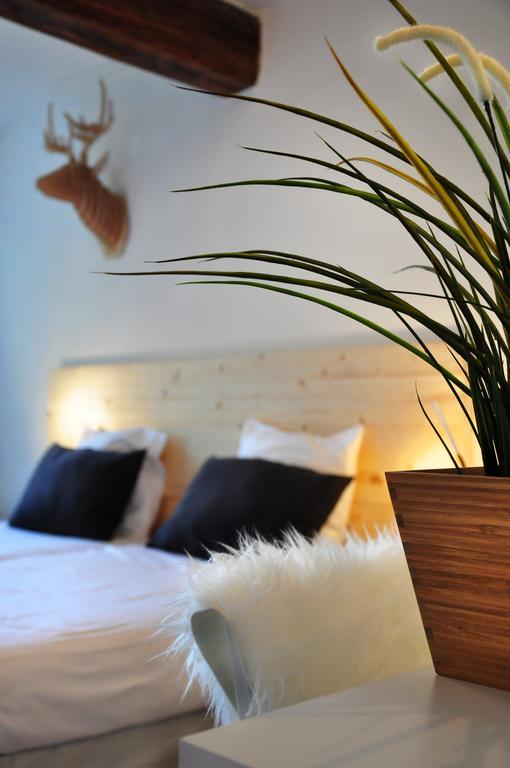 Hotel Beez Maastricht Bagian luar foto