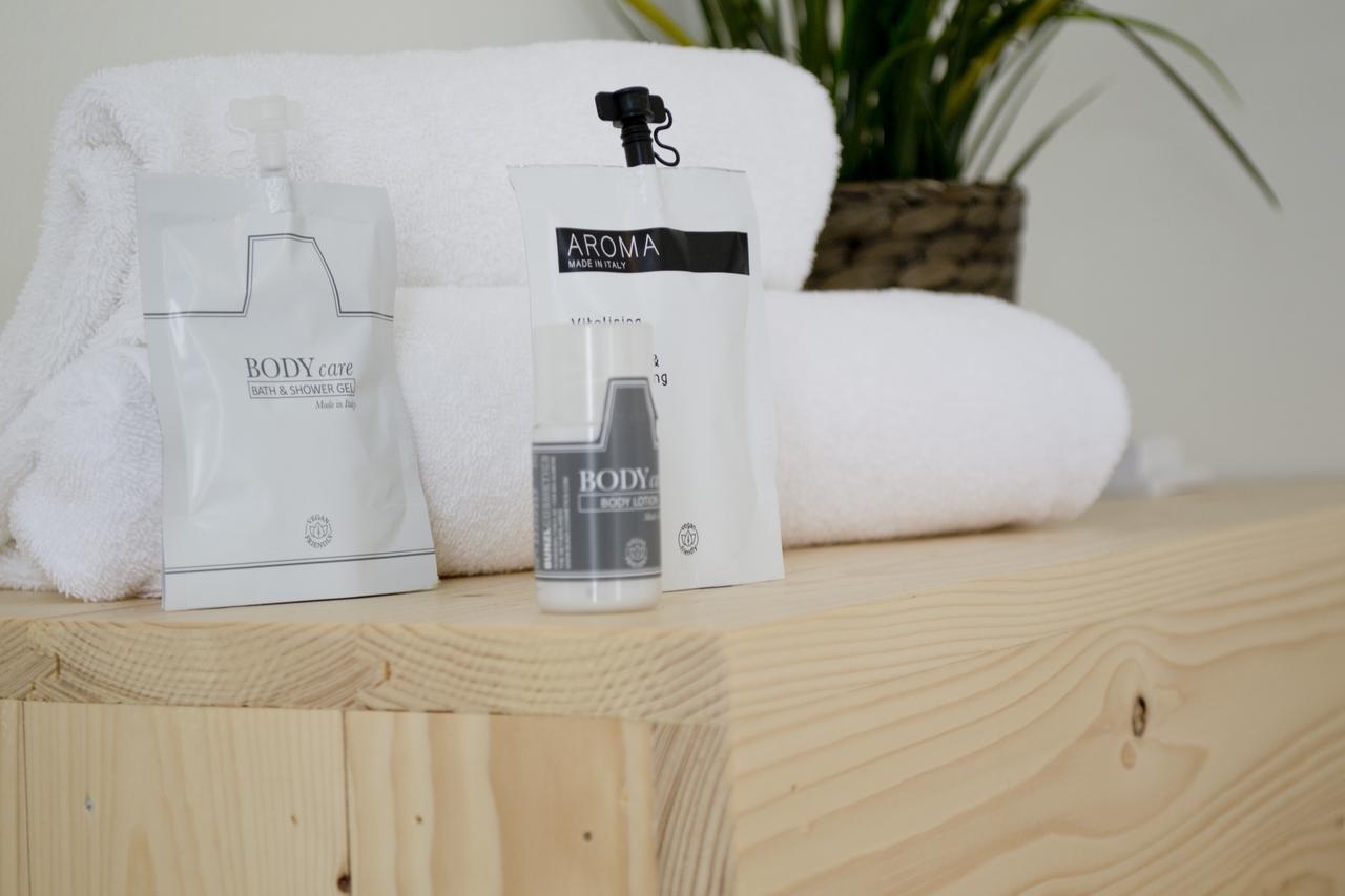 Hotel Beez Maastricht Bagian luar foto