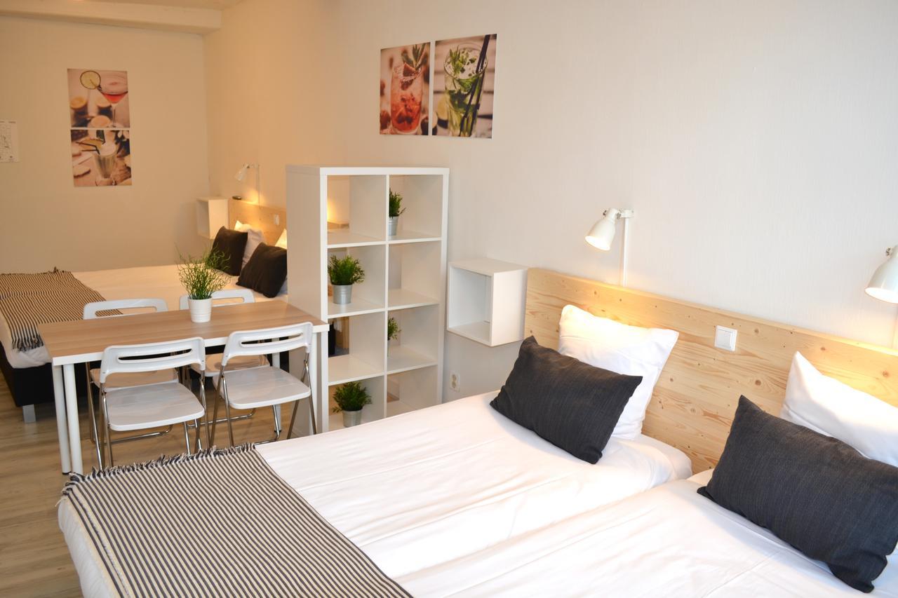 Hotel Beez Maastricht Bagian luar foto