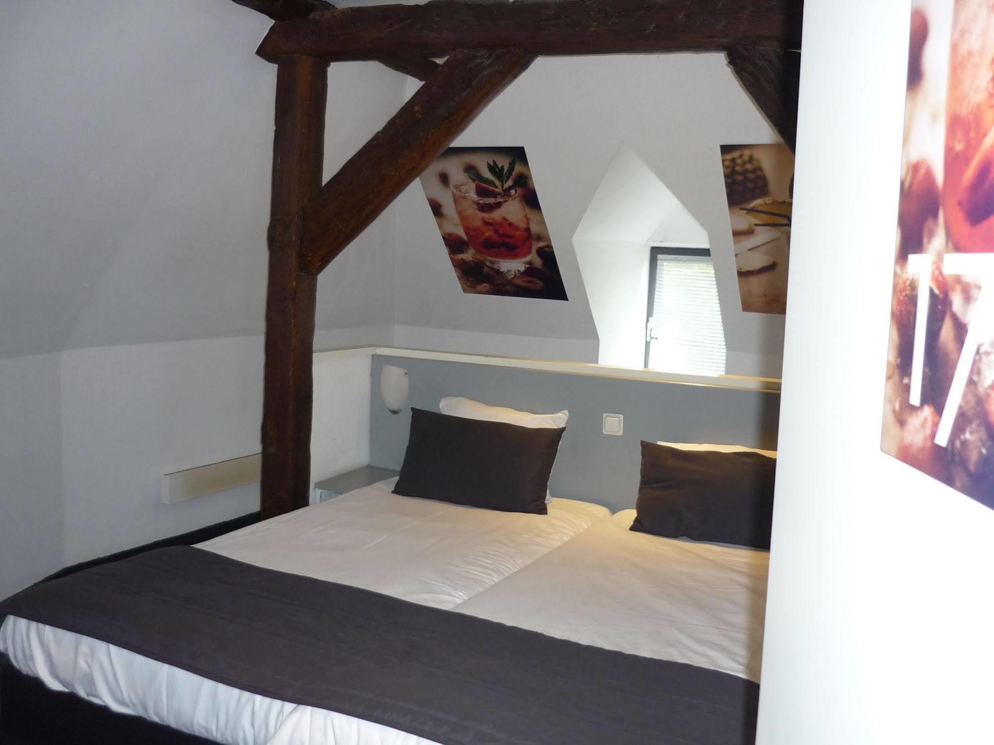Hotel Beez Maastricht Bagian luar foto